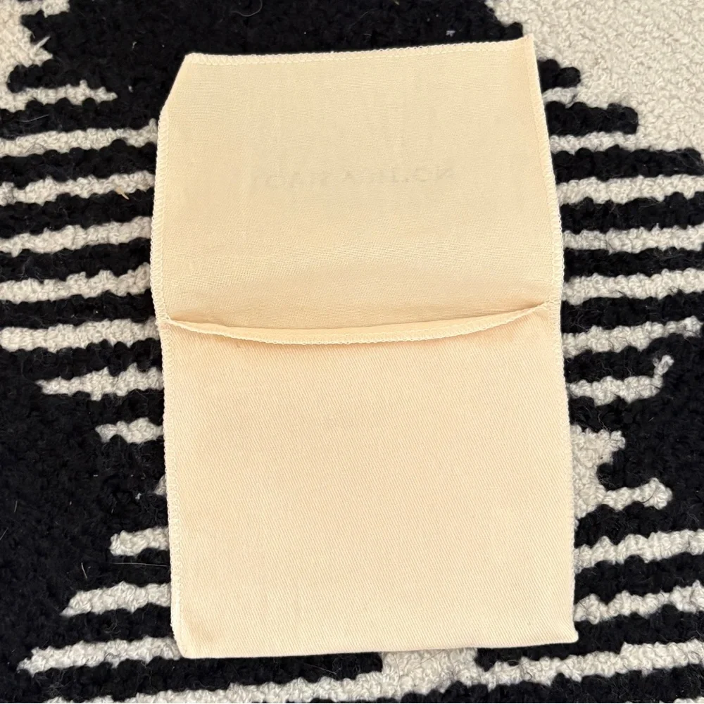 Louis Vuitton Wallet Cream Dust Bag